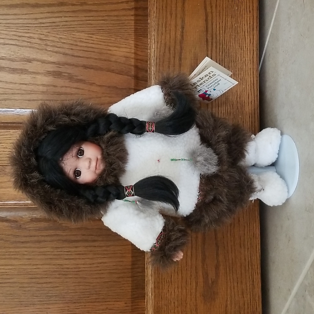 Arctic Circle Ent. Inc. Alaskan Friends Vintage Genuine Porcelain Doll
